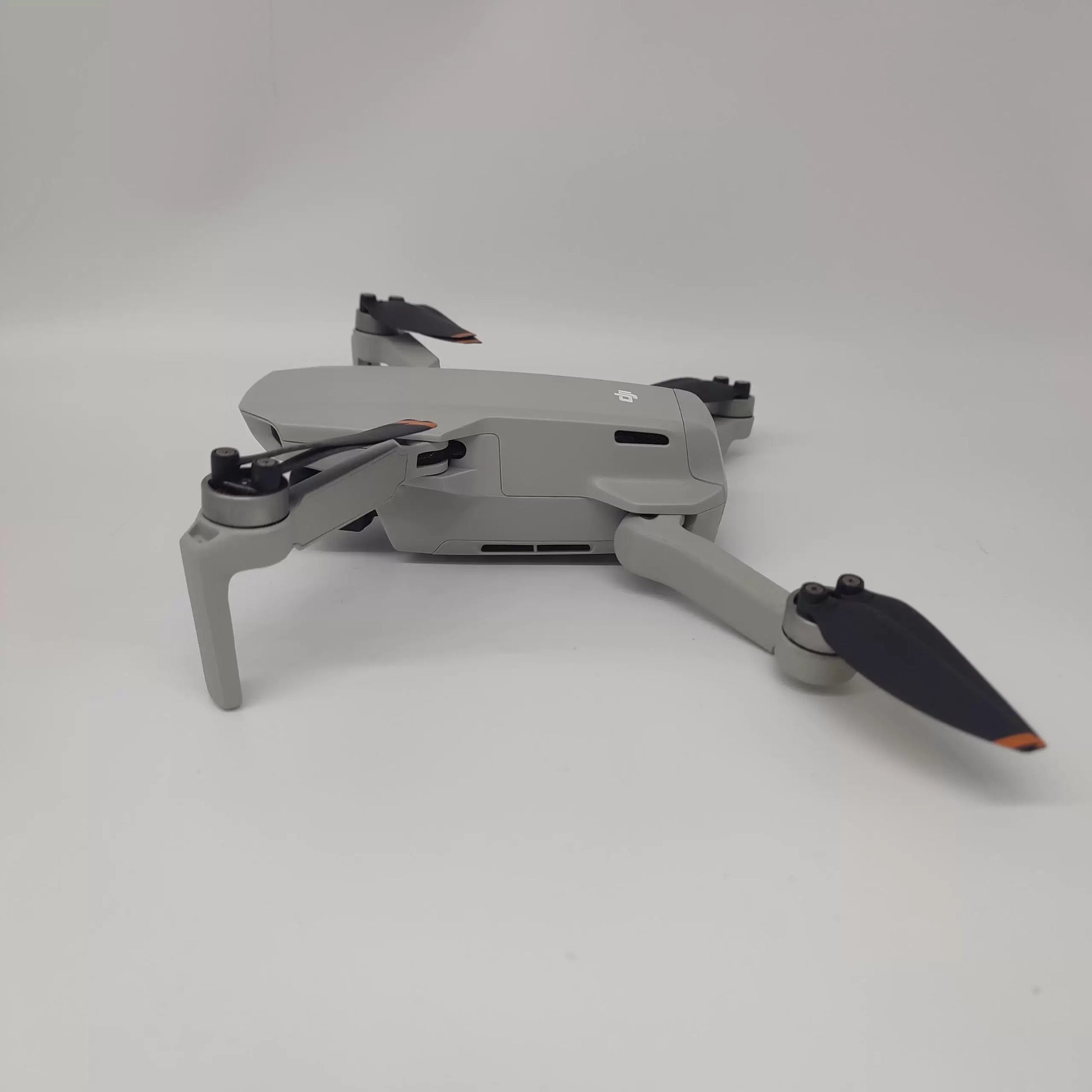 95% New (Like New) DJI Mini 2 Fly More Combo (4 Batteries)