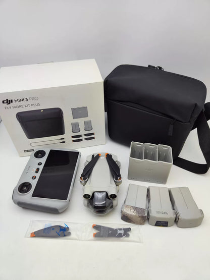 99% New (Mint) DJI mini3pro with Screen, Extended Battery Fly More Combo