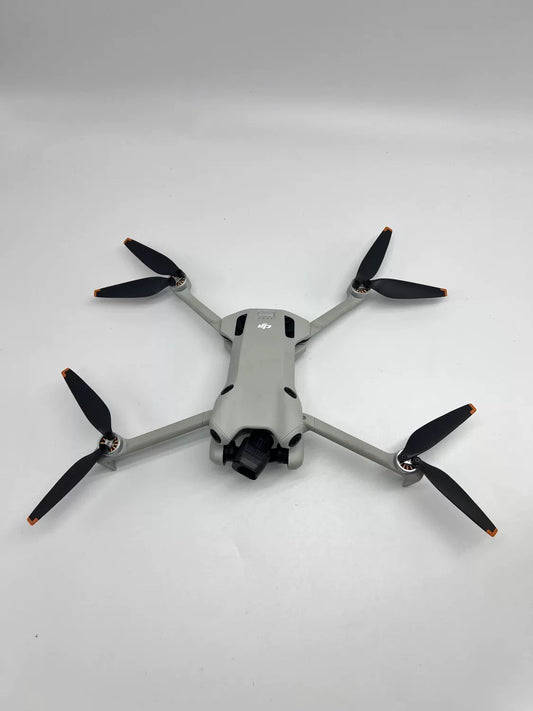 DJI Mini 4 pro with Screen, Extended Battery Fly More Combo