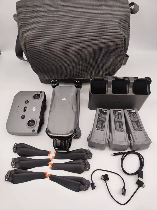 99% New (Mint) DJI air3 Fly More Combo