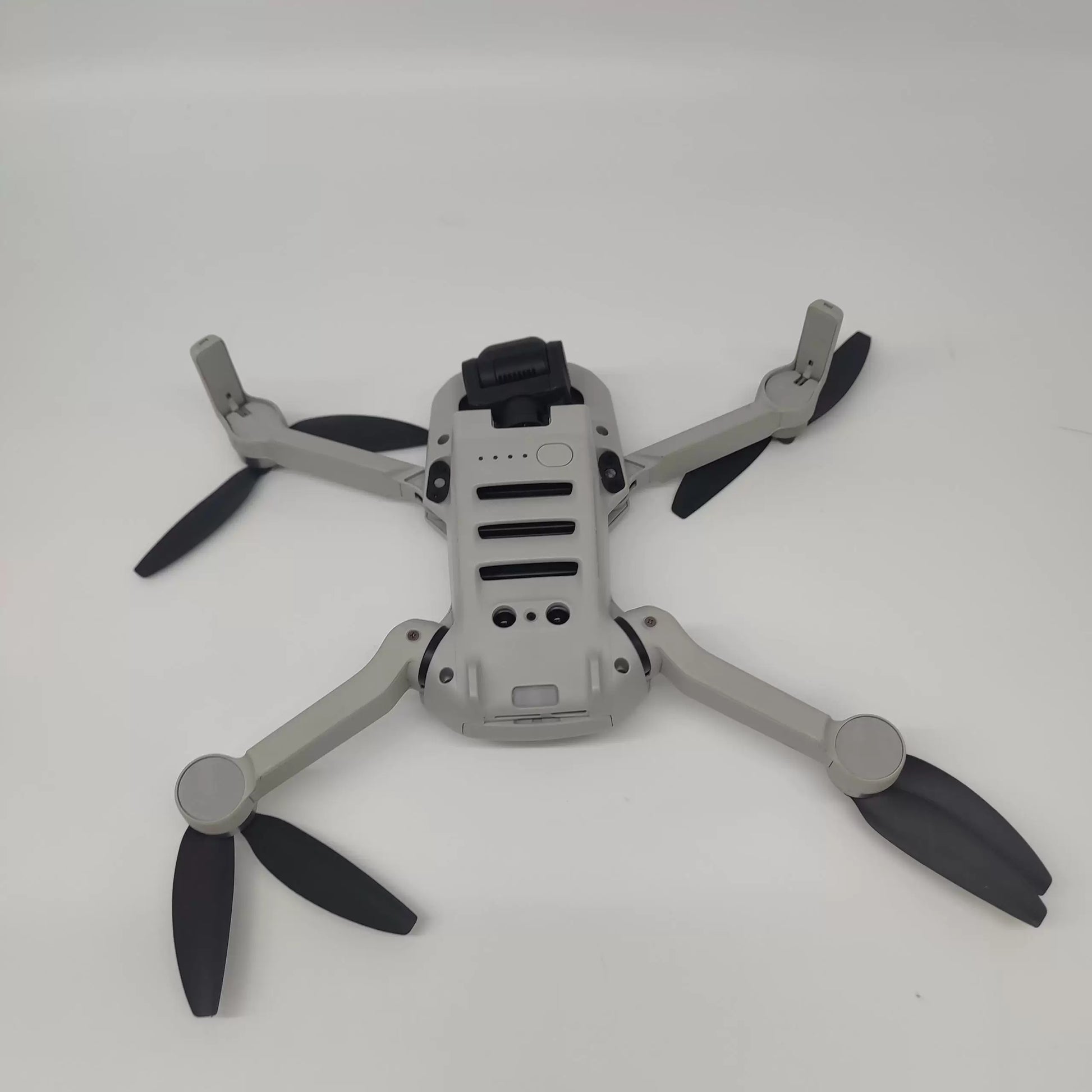 95% New (Like New) DJI Mini 2 Fly More Combo (4 Batteries)