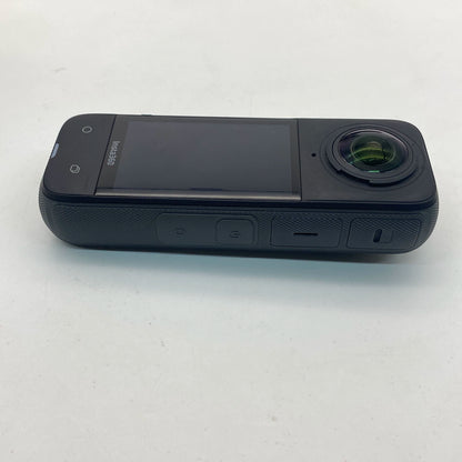 Insta360 X4 بطارية مزدوجة - ممتازة (جديدة بنسبة 95%)