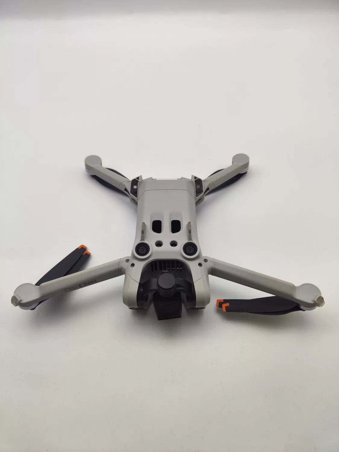 95% New (Like New) DJI mini3pro with Screen, Extended Battery with Module