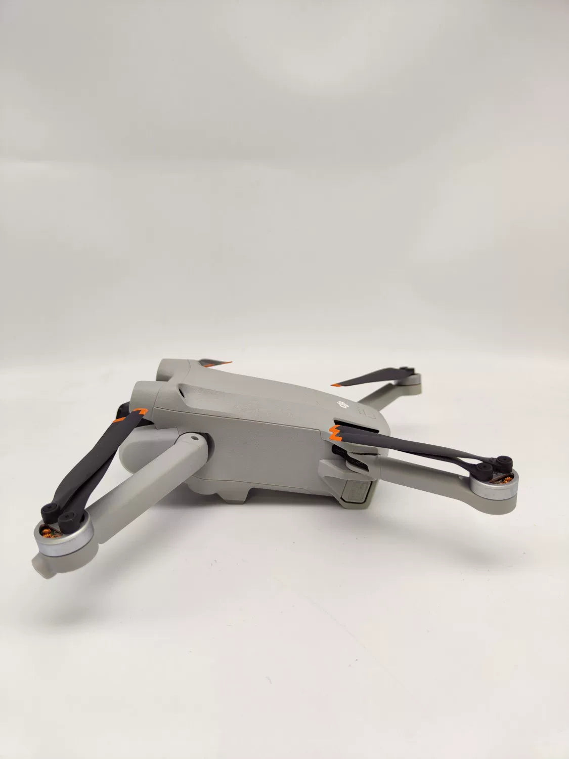 99% New (Mint) DJI Mini3pro with Screen Standard Combo with DJI Care Refresh