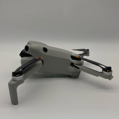 DJI Mini 4 Pro with Screen Remote Fly More Combo - Excellent (95% New)
