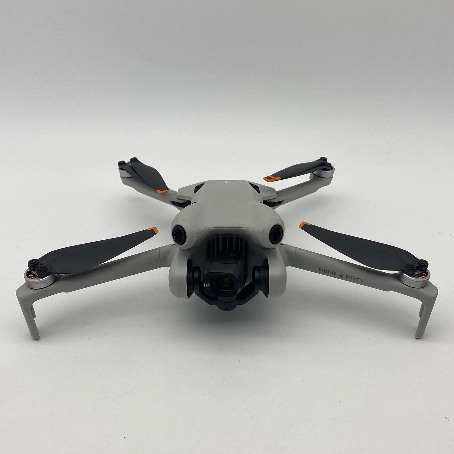 DJI Mini 4 Pro with Screen Remote - Long Range Kit - Excellent (95% New)