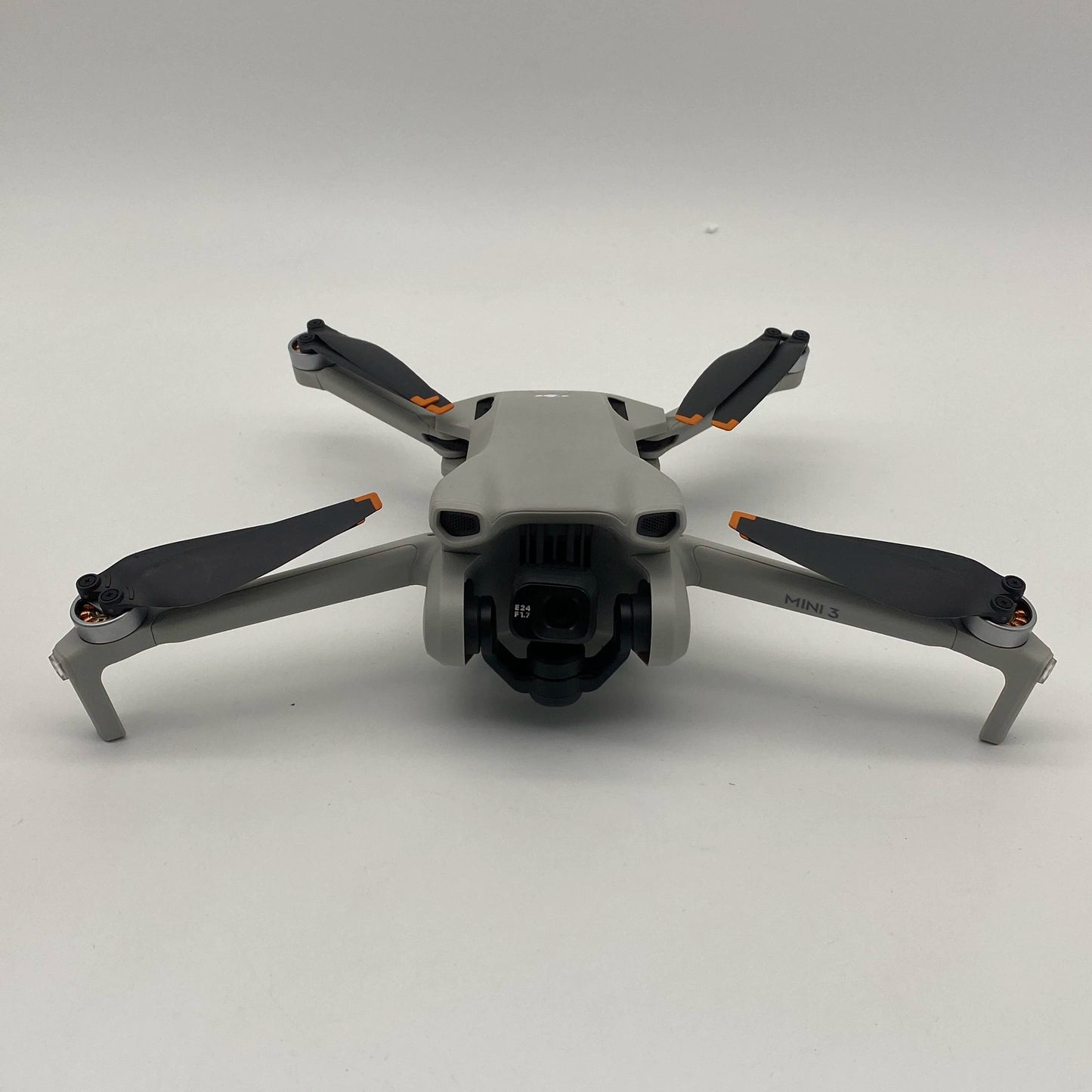 DJI Mini 3 with Screen Remote Dual Battery - Excellent (95% New)