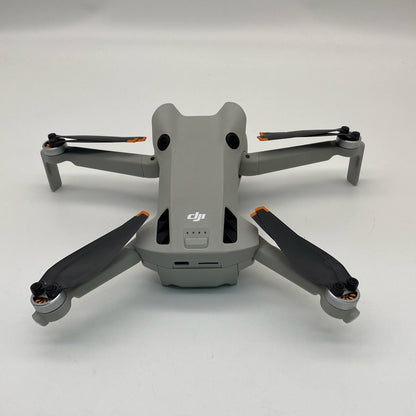 DJI Mini 4 Pro with Screen Remote Fly More Combo - Very Good (90% New)