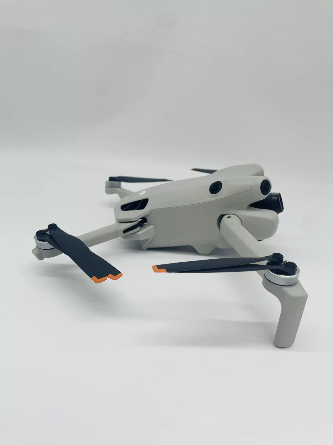 99% New (Mint) DJI Mini 4 Pro with Screen, Extended Battery Combo with DJI Care Refresh