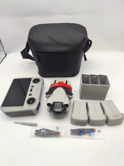 95% New (Like New) DJI mini3pro with Screen, Extended Battery Fly More Combo