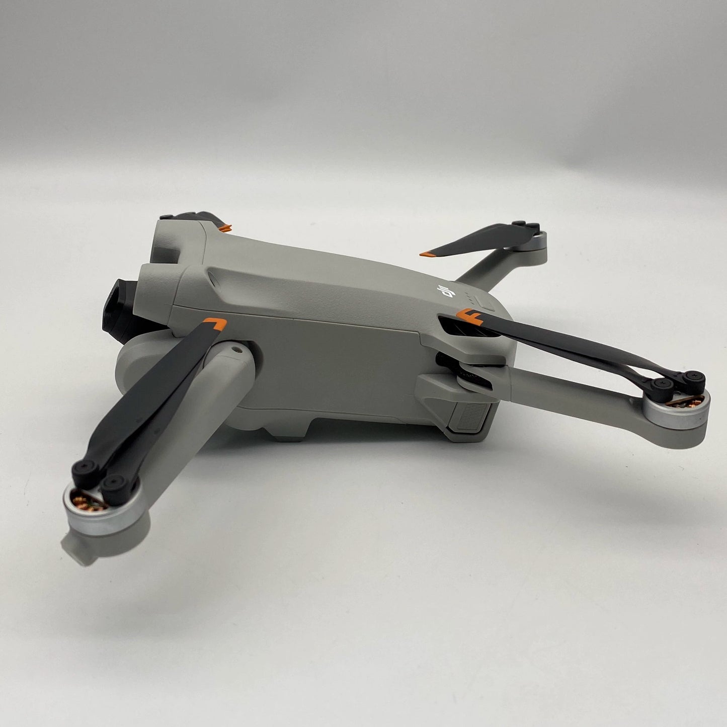 DJI Mini 3 Pro with Screen Remote Long Range Kit - Excellent (95% New)