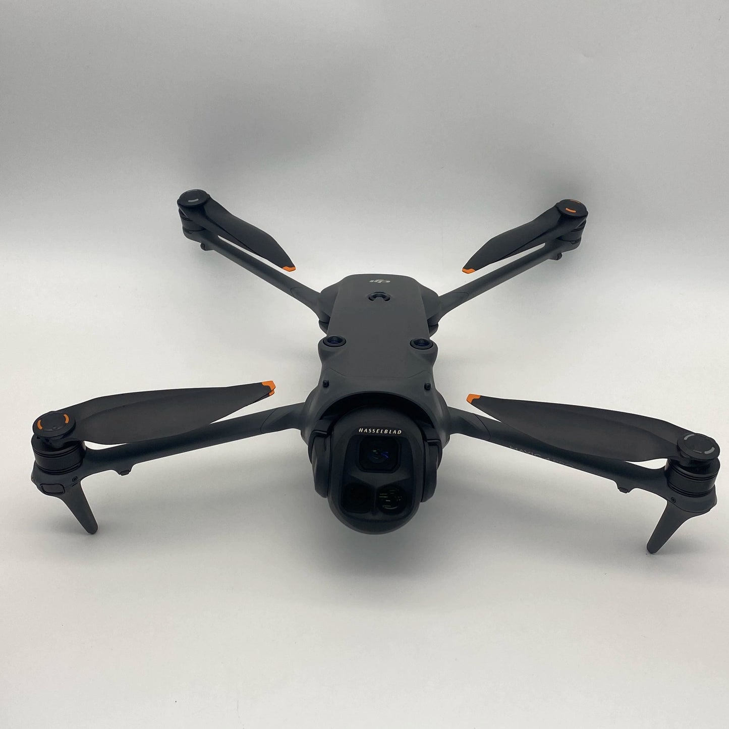 DJI Mavic 4 Pro 512GB Creator Kit Enhanced Transmission - Excellent (95% New)