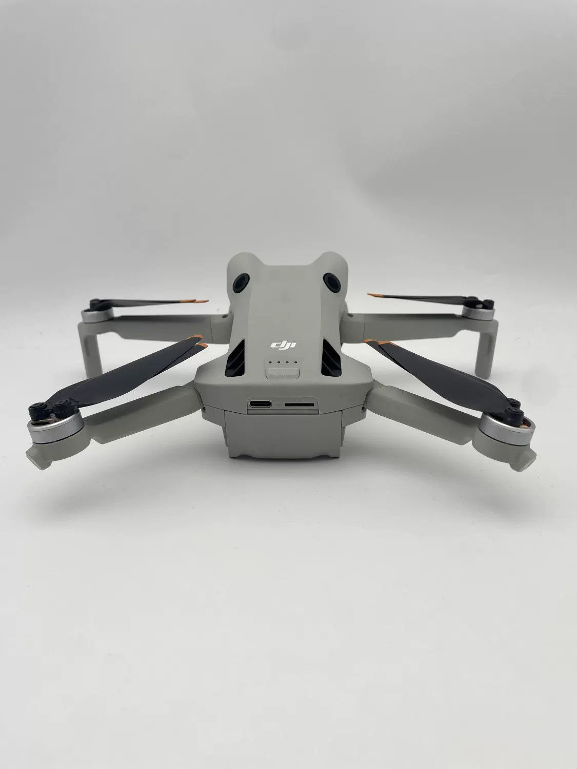 95% New (Like New) DJI Mini 4 pro with Screen, Extended Battery Fly More Combo with 2-Year
