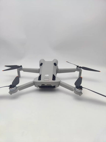 99% New (Mint) DJI mini4pro with Screen Fly More Combo