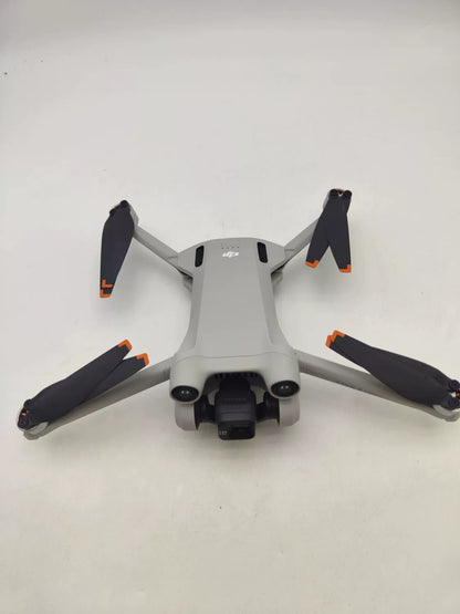 99% New (Mint) DJI mini3pro with Screen Fly More Combo