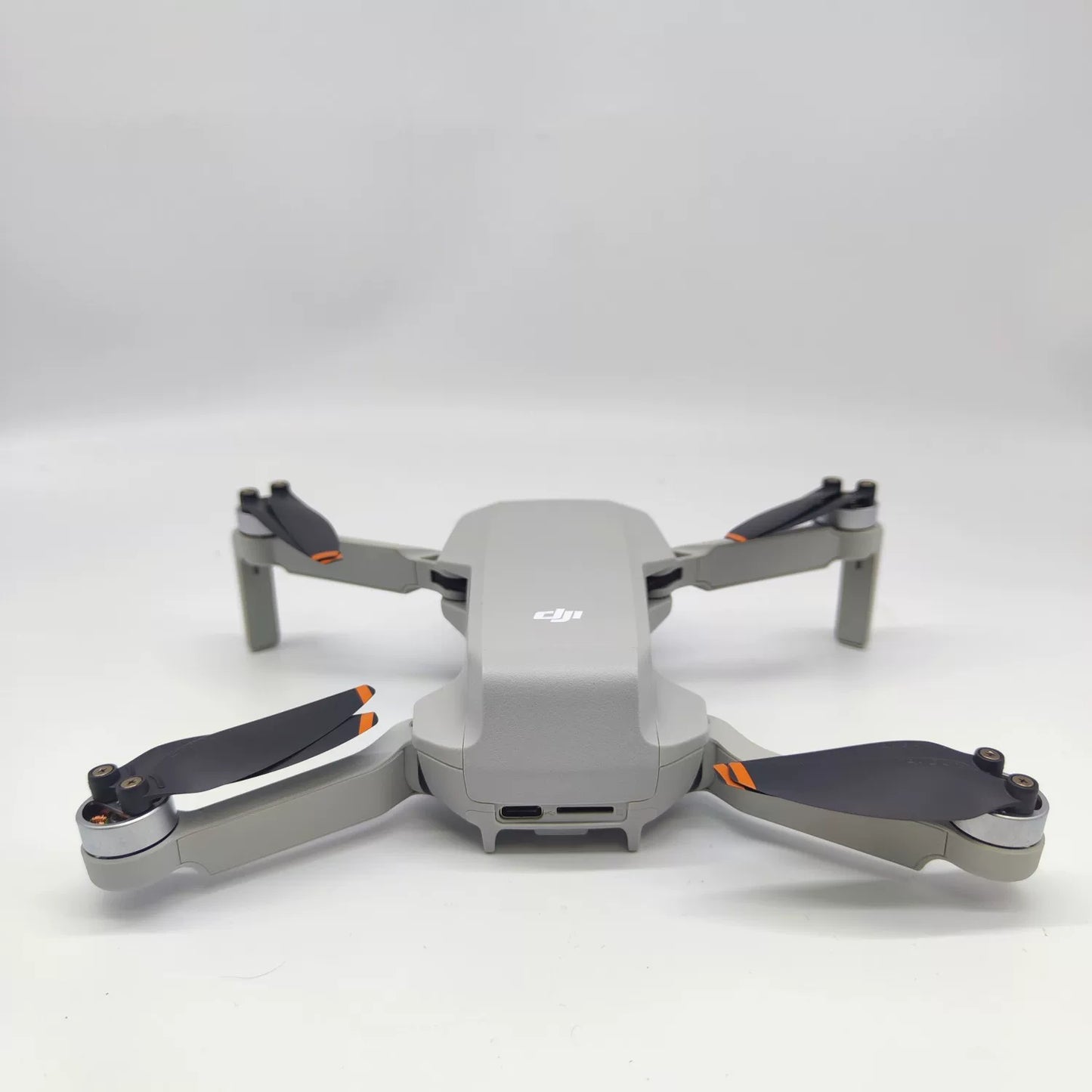 99% New (Mint) DJI mini4k Fly More Combo
