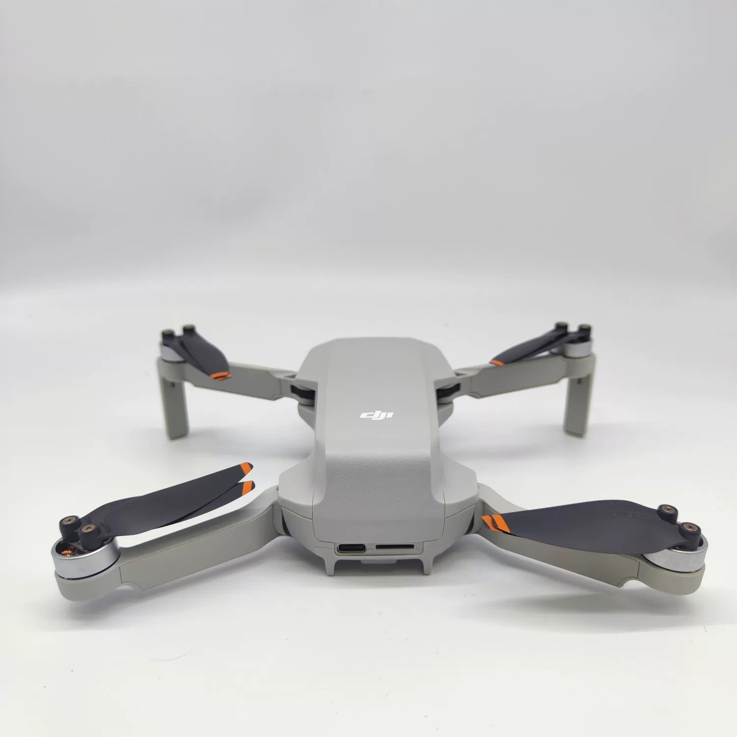 99% New (Mint) DJI mini4k Fly More Combo
