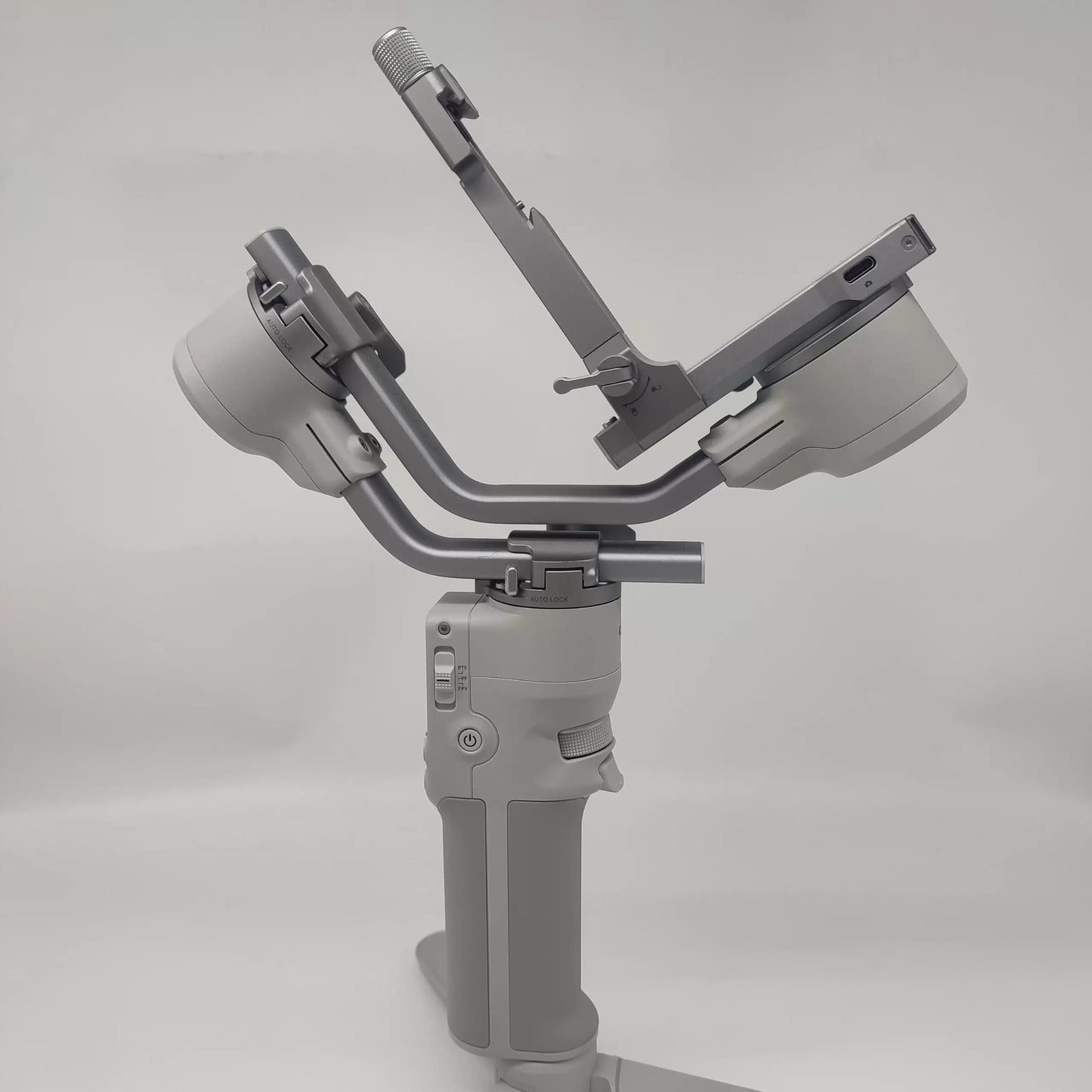 95% New (Like New) DJI Ronin RS 4 Mini Combo