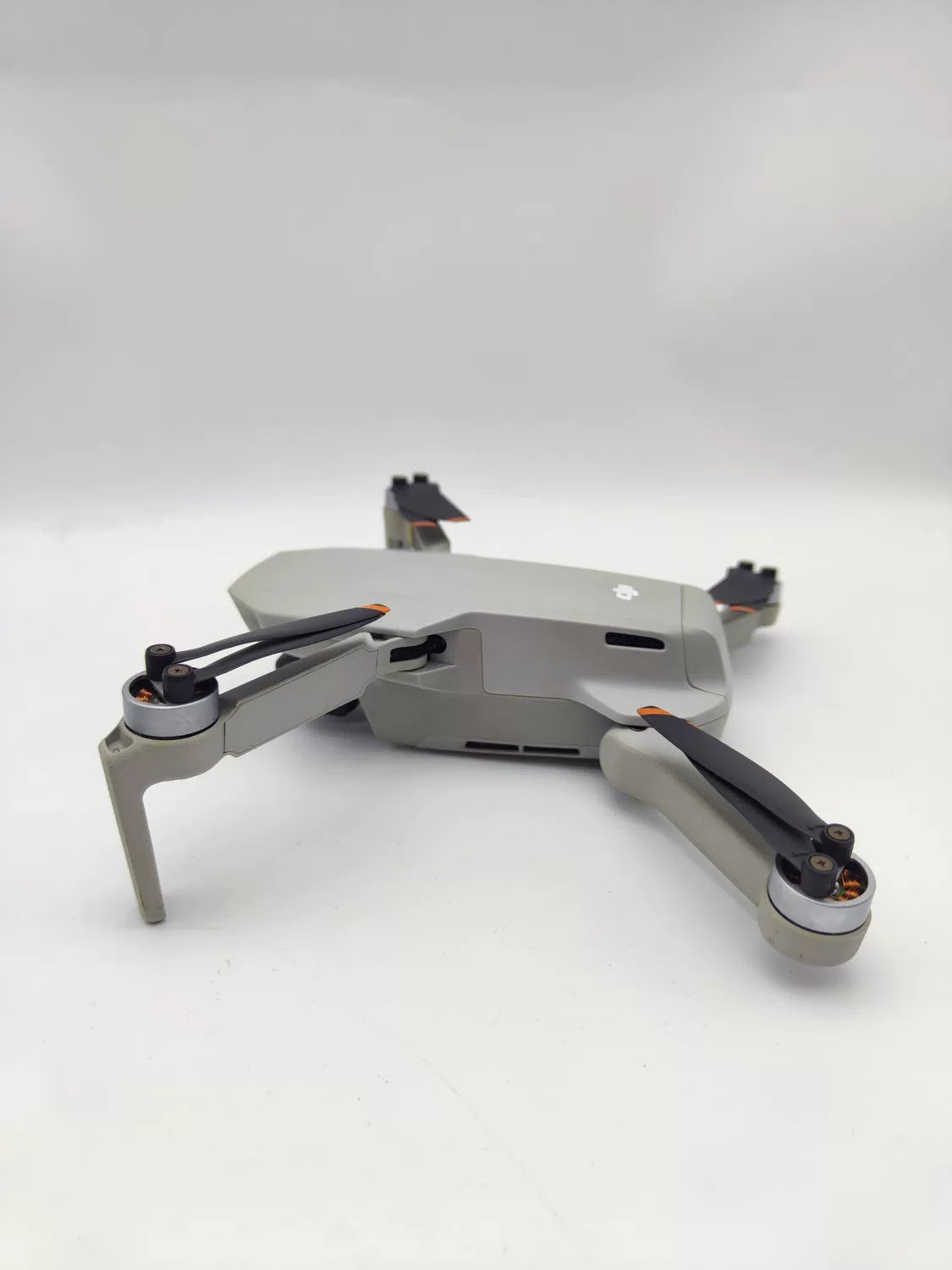 95% New (Like New) DJI Mini2 Fly More Combo