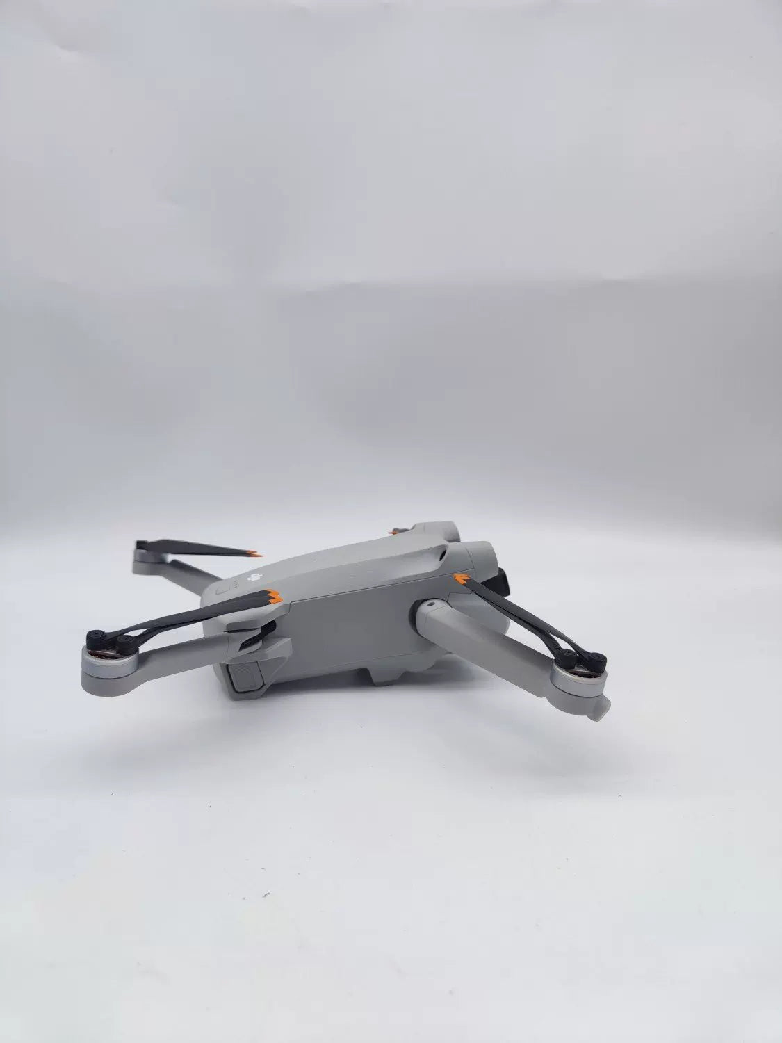 99% New (Mint) DJI Mini3pro with Screen Standard Combo