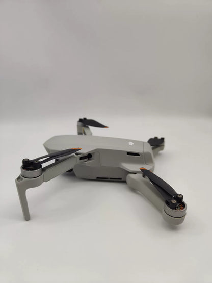 95% New (Like New) DJI mini2 Standard Combo