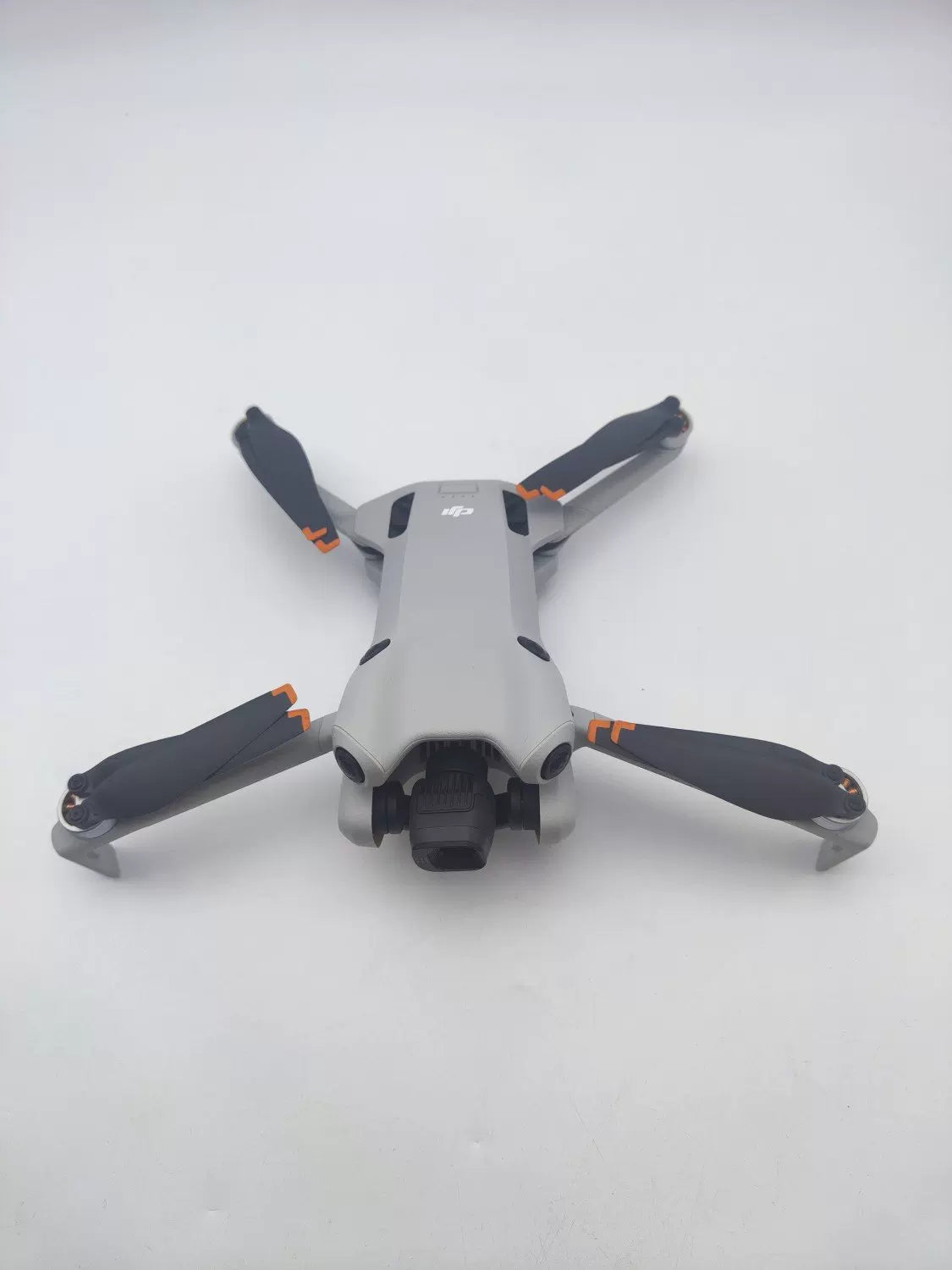 95% New (Like New) DJI mini4pro with Screen, Extended Battery Fly More Combo
