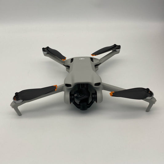 DJI Mini 3 with Screen Remote Fly More Combo - Excellent (95% New)