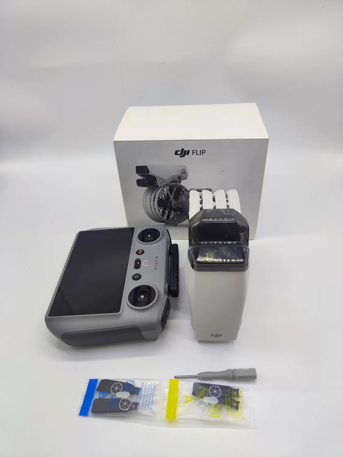 95% New (Like New) DJI flip with Screen Standard Combo