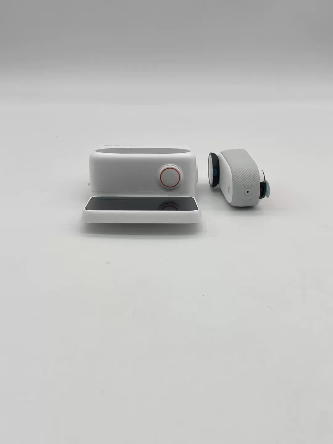 95% New (Like New) Insta360 GO 3s 64G Main Unit Not Activated