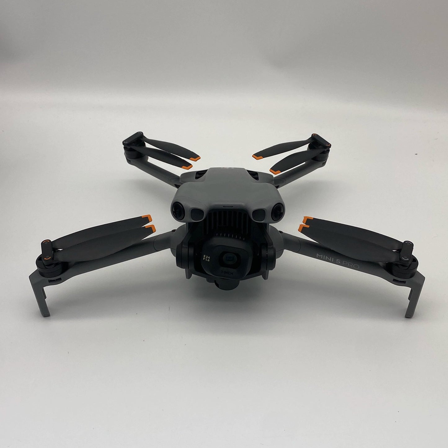 DJI Mini 5 Pro Fly More Combo (DJI RC-N3) - Like New (99%)
