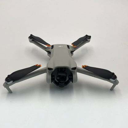 DJI Mini 3 with Screen Remote Fly More Combo - Excellent (95% New)