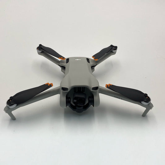 DJI Mini 3 with Screen Remote Fly More Combo - Excellent (95% New)