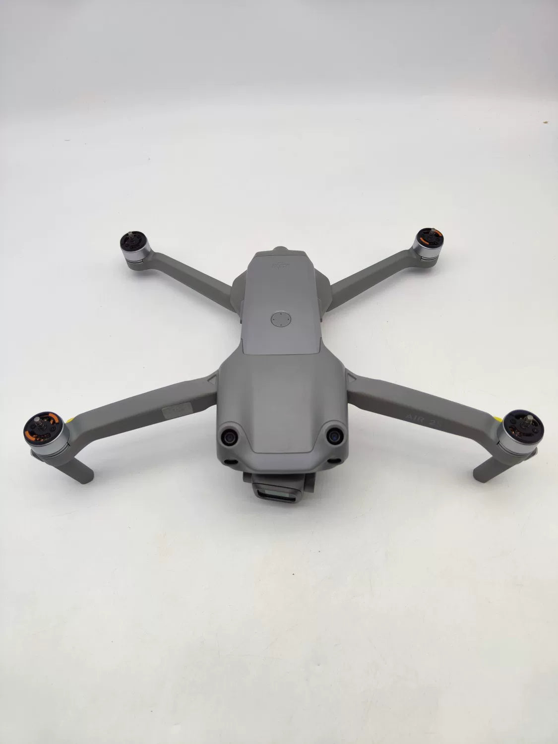 99% New (Mint) DJI air2s Fly More Combo