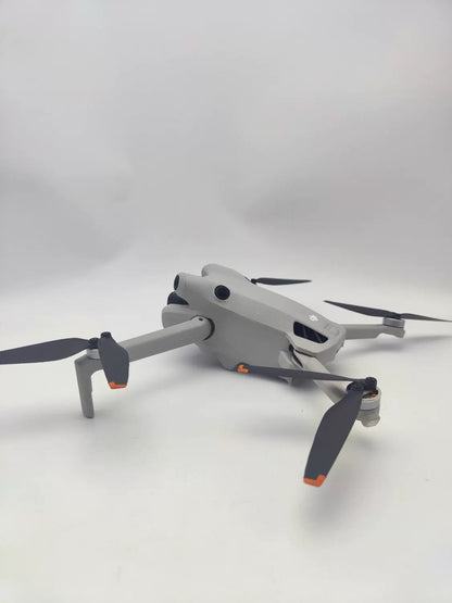 99% New (Mint) DJI mini4pro with Screen Fly More Combo