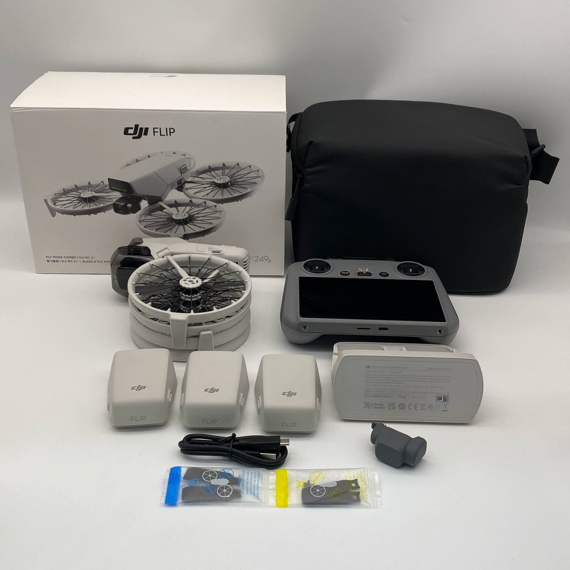 DJI Flip Fly More Combo with Screen Remote Controller - Excellent (95% New)