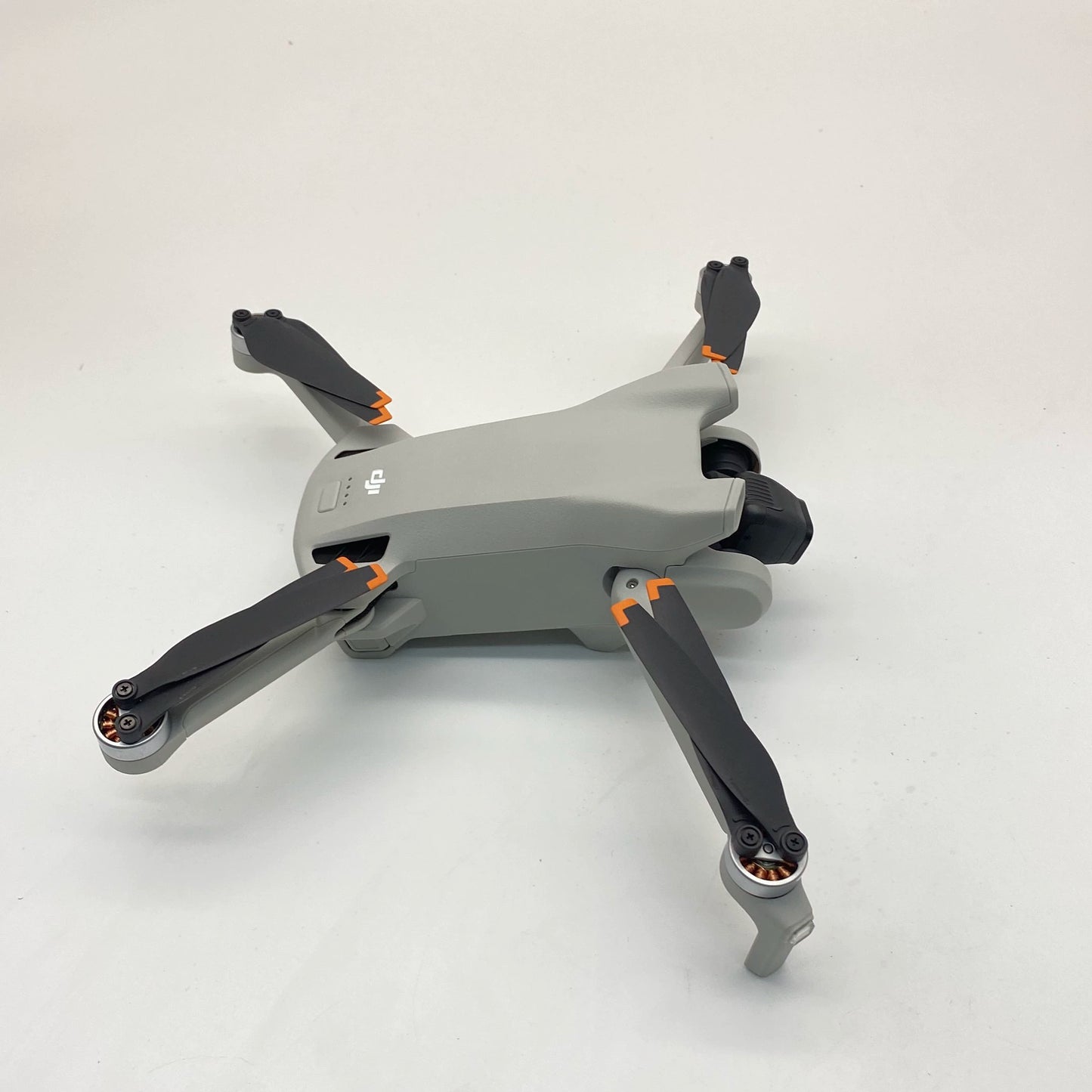 DJI Mini 3 with Screen Remote Controller - Excellent (95% New)