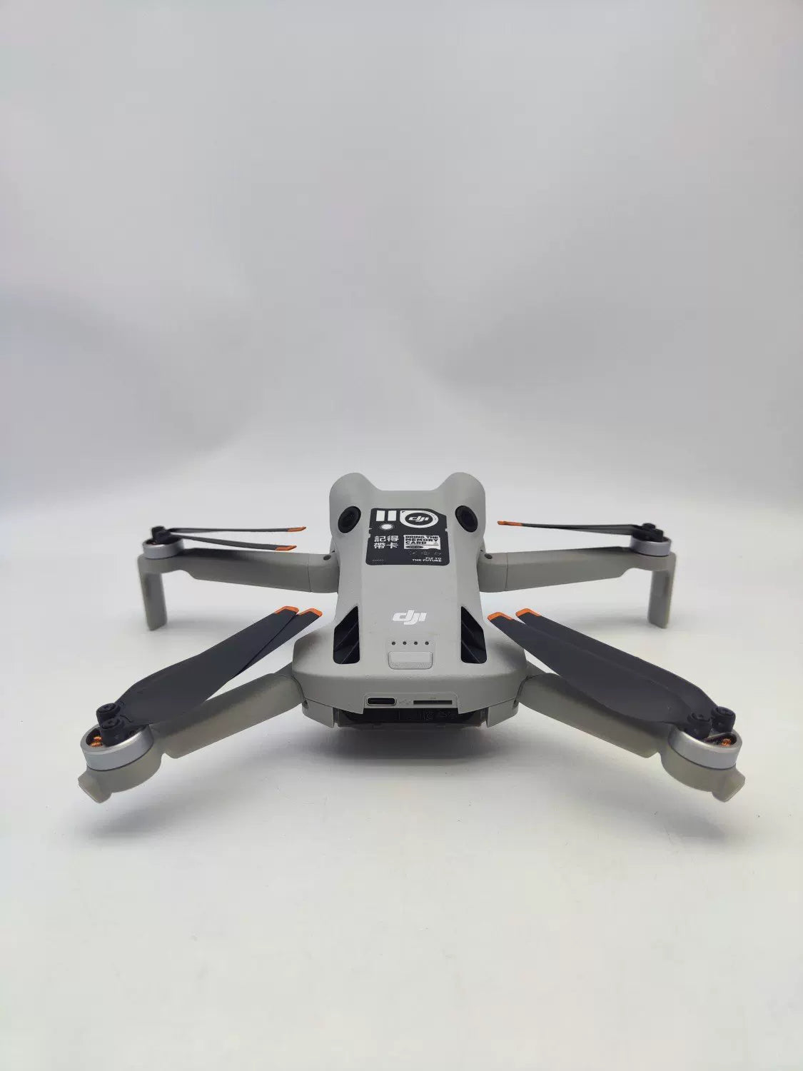99% New (Mint) DJI mini4pro with Screen Fly More Combo with DJI Care Refresh