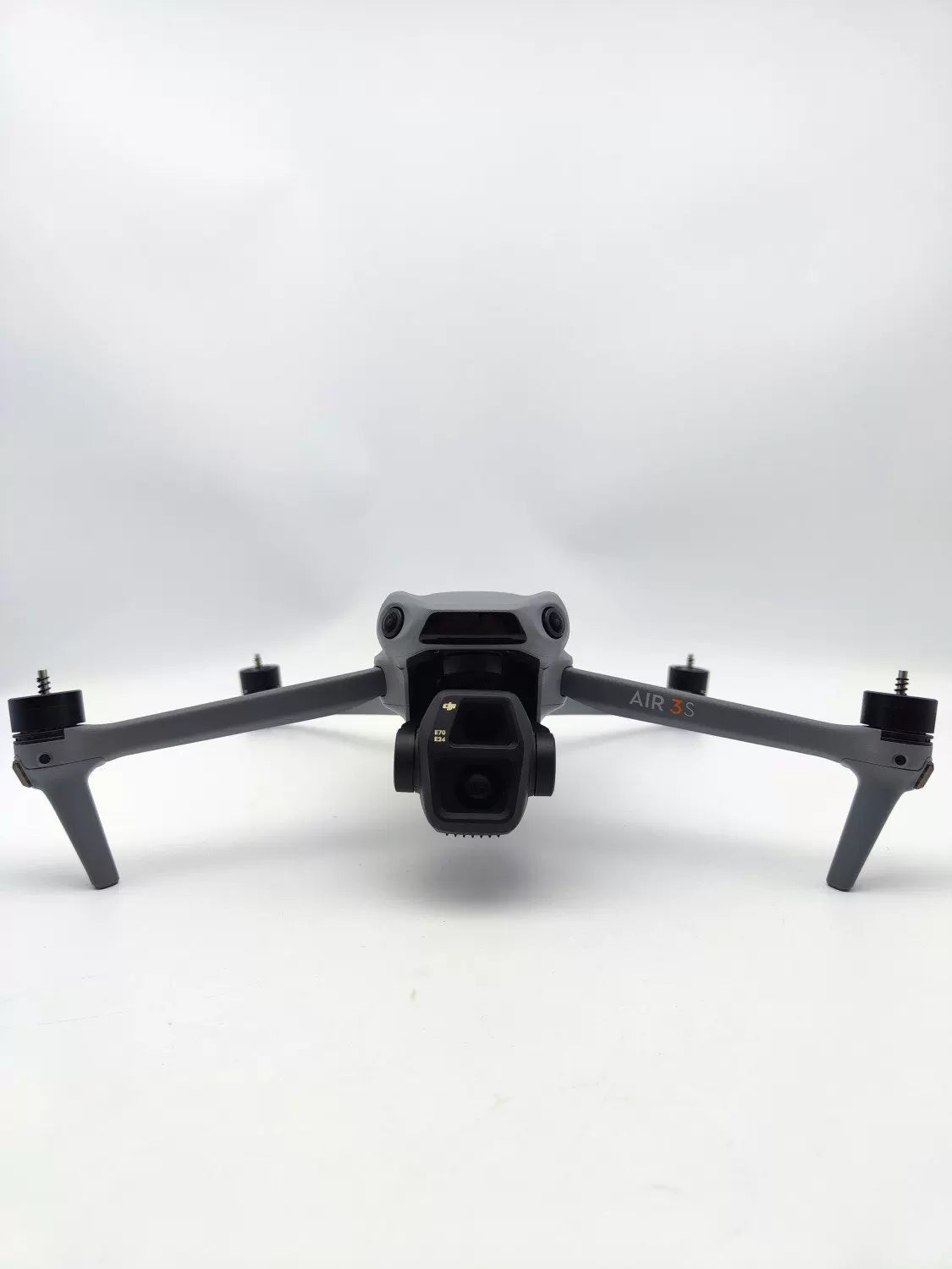 99% New (Mint) DJI air3s with Screen Fly More Combo with 2-Year DJI Care Refresh