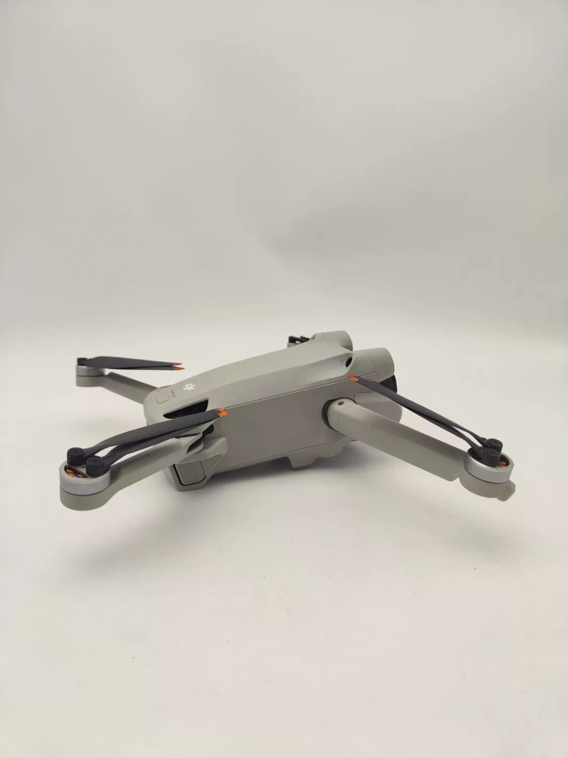 99% New (Mint) DJI Mini3pro with Screen Standard Combo