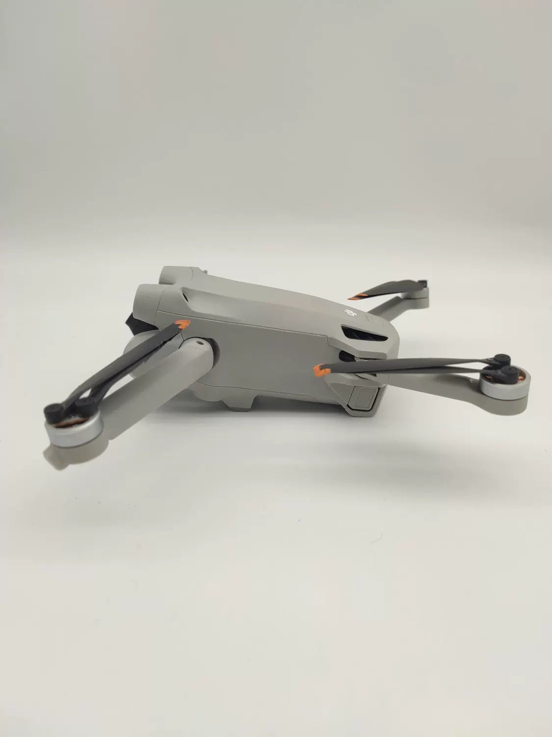 95% New (Like New) DJI Mini3pro with Screen Fly More Combo