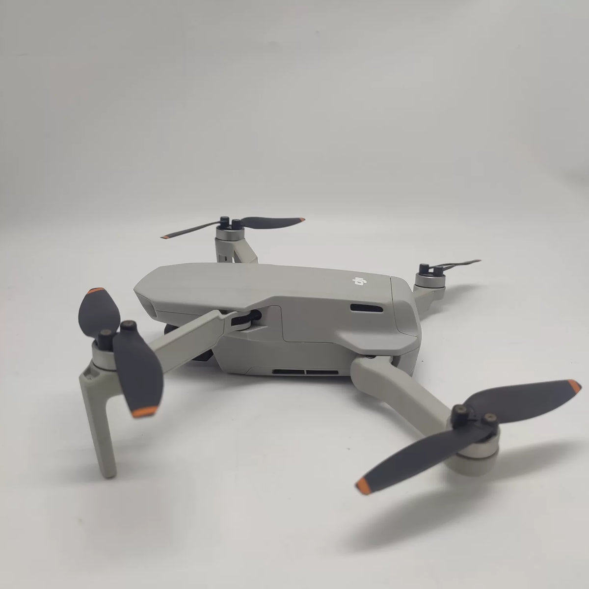 95% New (Like New) DJI Mini 2 Fly More Combo