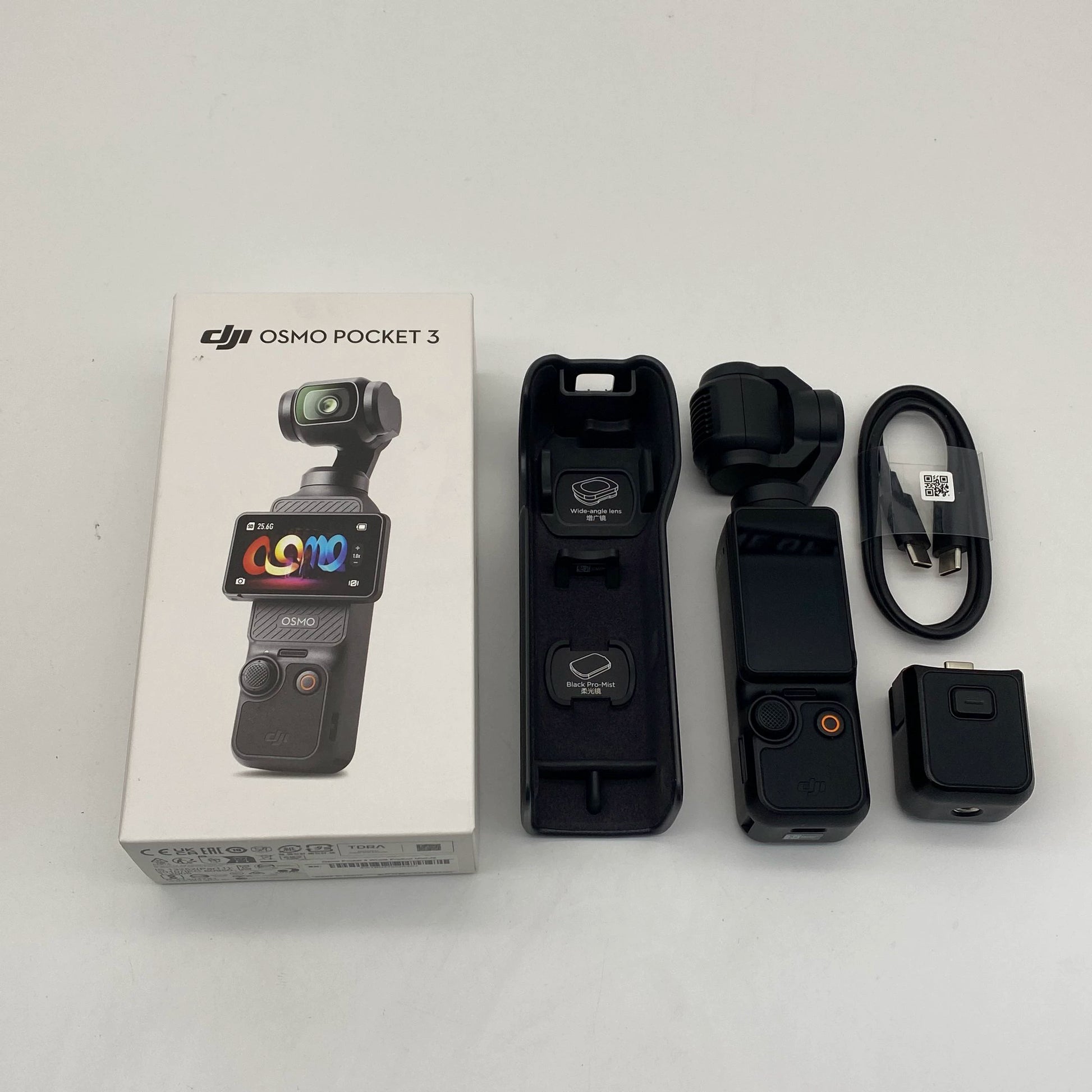 DJI Osmo Pocket 3 with Care Refresh - Like New (99%)