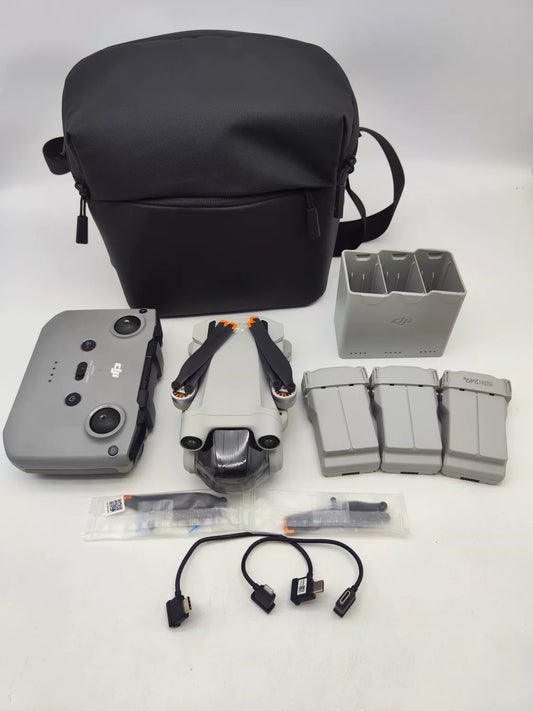 95% New (Like New) DJI mini3pro Extended Battery Fly More Combo
