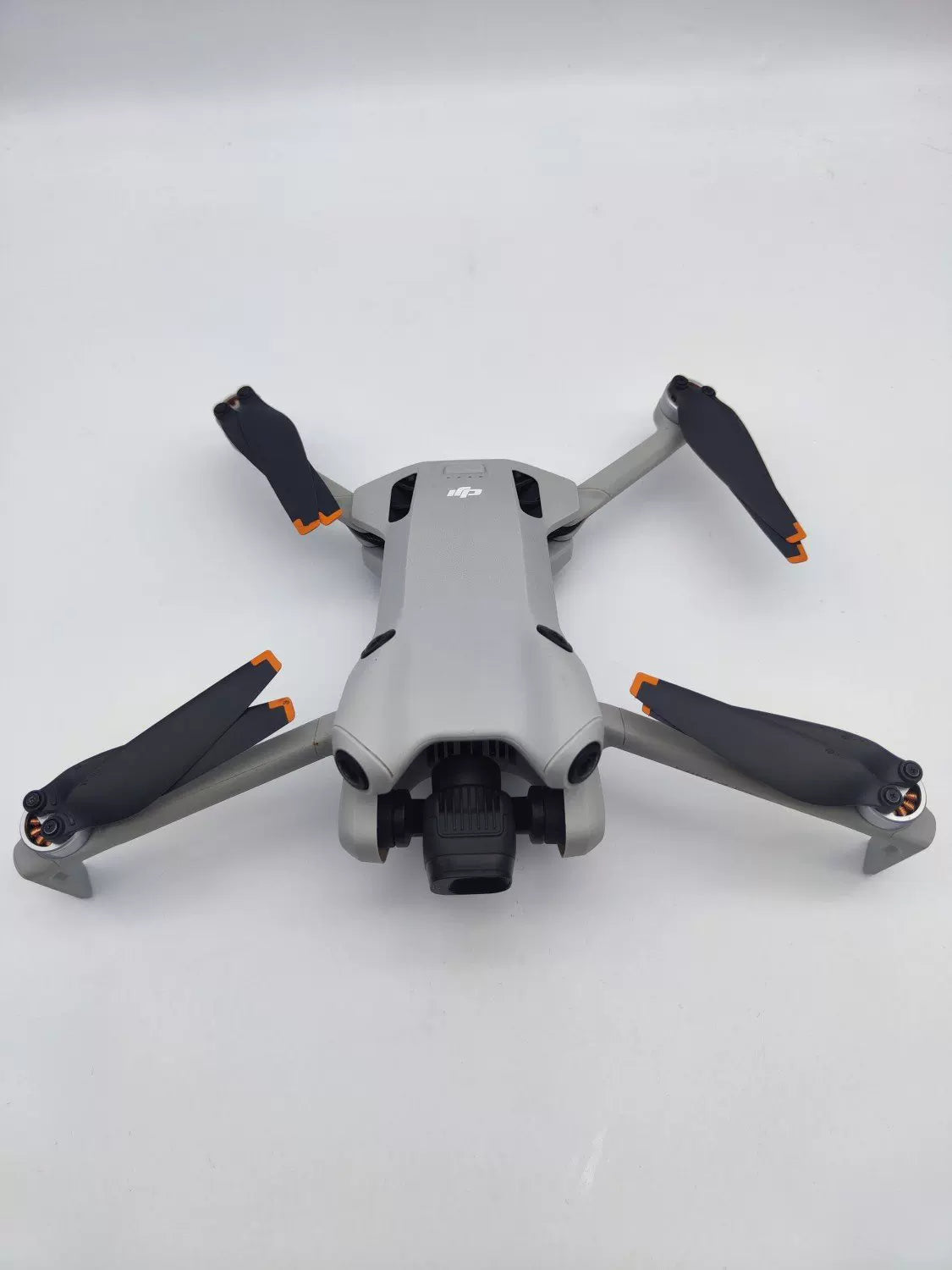 99% New (Mint) DJI mini4pro with Screen Fly More Combo