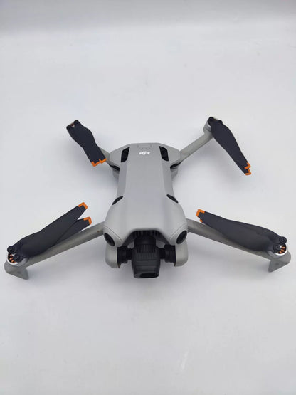 99% New (Mint) DJI mini4pro with Screen Fly More Combo