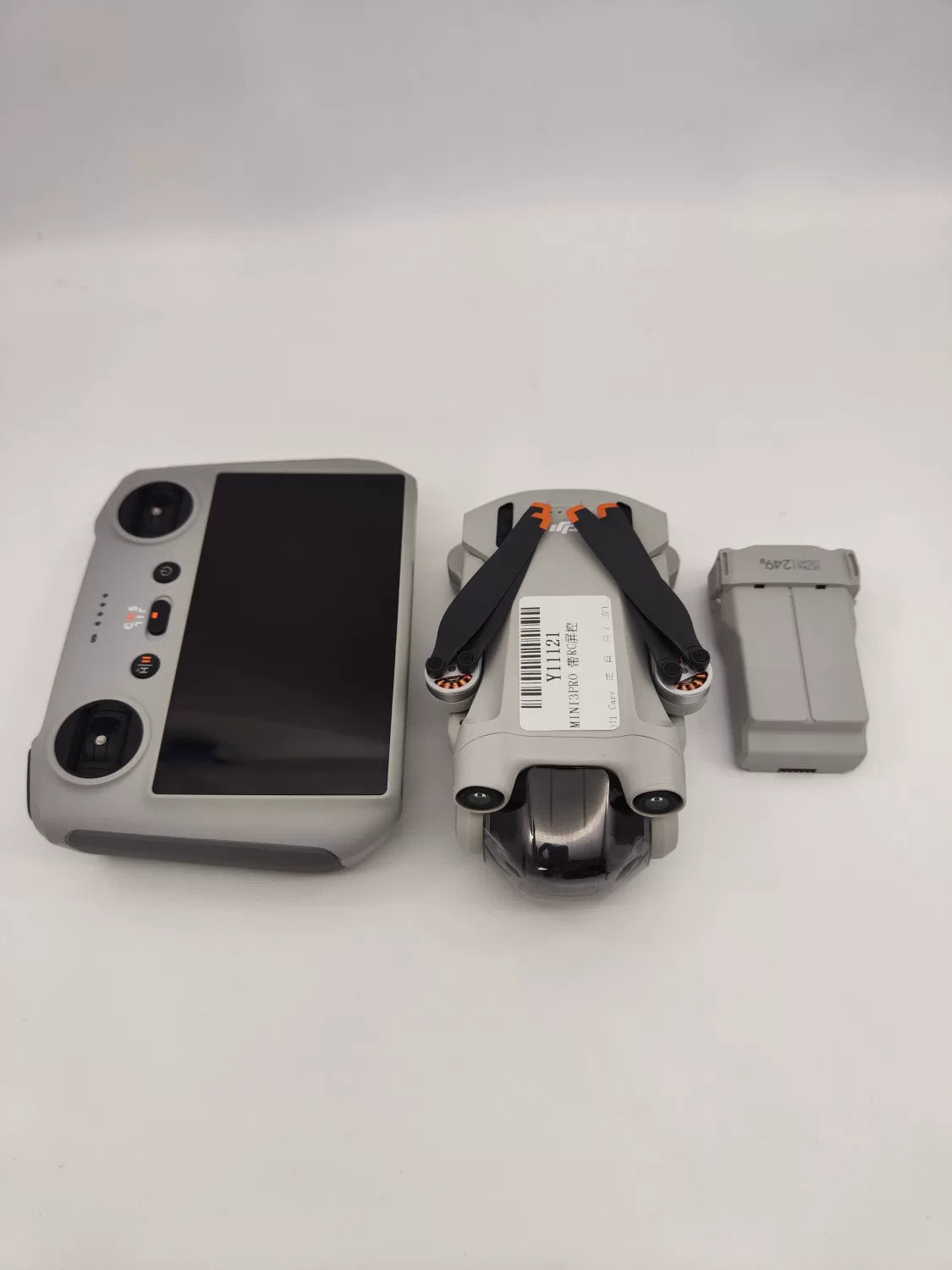 99% New (Mint) DJI mini3pro with Screen Standard Combo